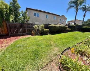 1398 Madelena Lane - Photo Thumbnail 34