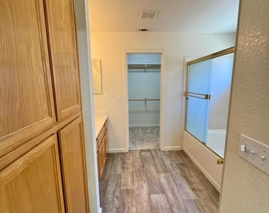 1398 Madelena Lane - Photo Thumbnail 15