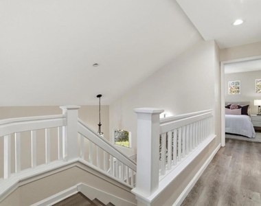 6121 Lambeck Lane - Photo Thumbnail 10