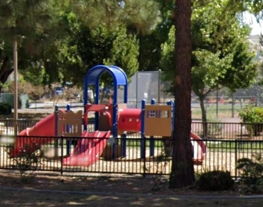 6121 Lambeck Lane - Photo Thumbnail 18