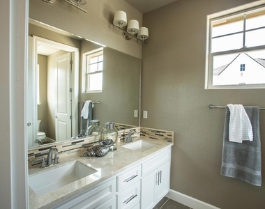 6462 Almaden Road - Photo Thumbnail 15