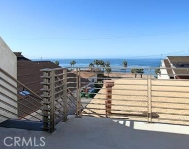 645 Glenneyre Street - Photo Thumbnail 2