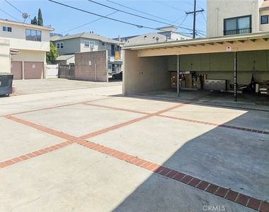 1026 San Rafael - Photo Thumbnail 14