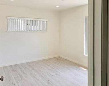 1026 San Rafael - Photo Thumbnail 1
