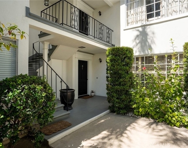 681 S Orange Grove Boulevard - Photo Thumbnail 1