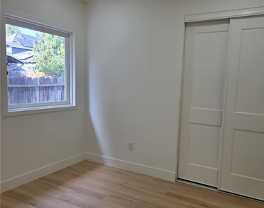 227 N Avenue 60 - Photo Thumbnail 20