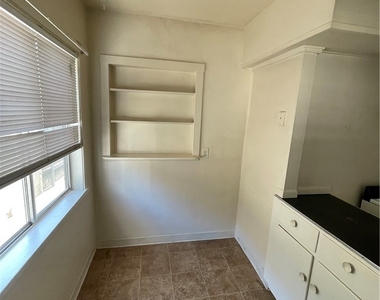 449 N 8th Avenue - Photo Thumbnail 9