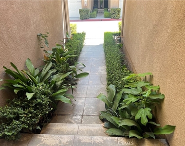 20402 Santa Ana Avenue - Photo Thumbnail 35