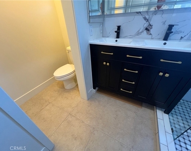 20402 Santa Ana Avenue - Photo Thumbnail 32