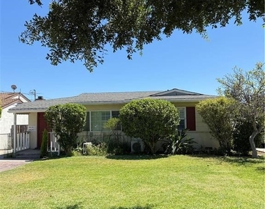 9616 Val Street - Photo Thumbnail 1