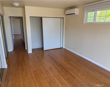 628 W Floral - Photo Thumbnail 9