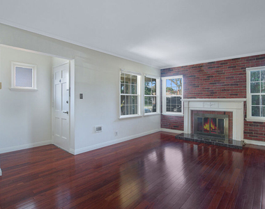 9408 Cattaraugus Avenue - Photo Thumbnail 3