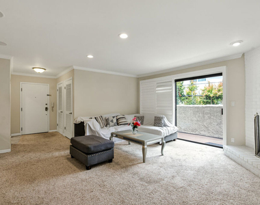 1110 S Shenandoah Street - Photo Thumbnail 6