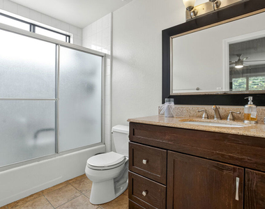 1110 S Shenandoah Street - Photo Thumbnail 13