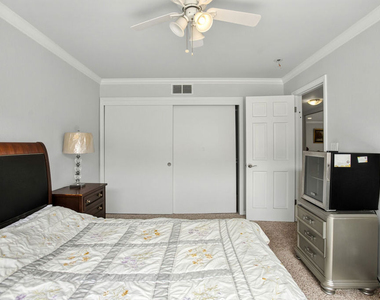 1110 S Shenandoah Street - Photo Thumbnail 12