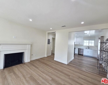 1165 Stanford St - Photo Thumbnail 3