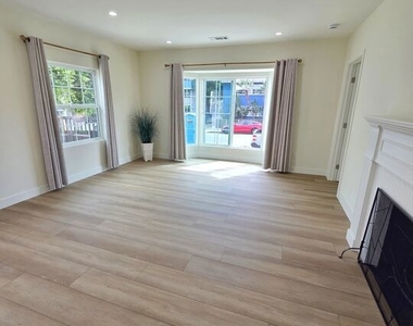 1165 Stanford St - Photo Thumbnail 2