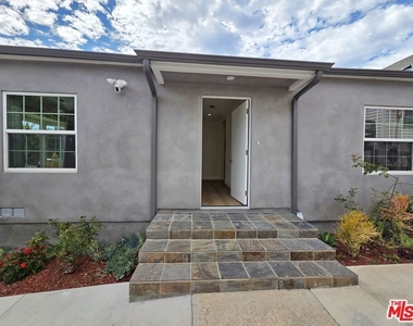 1165 Stanford St - Photo Thumbnail 13