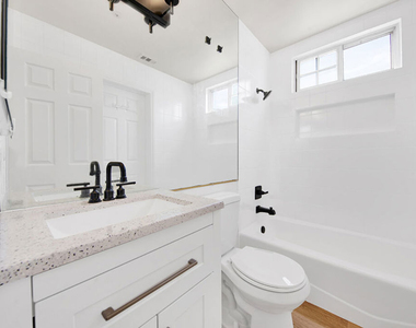 5532 Angelus Avenue - Photo Thumbnail 8