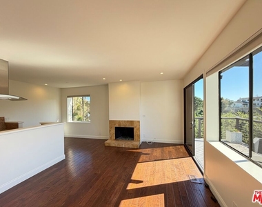 2013 Cyprean Drive - Photo Thumbnail 13