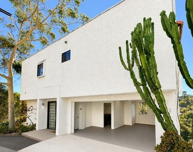 2013 Cyprean Drive - Photo Thumbnail 2