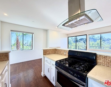 2013 Cyprean Drive - Photo Thumbnail 19