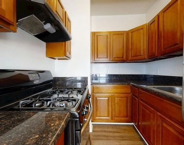 738 New Hampshire Avenue - Photo Thumbnail 8