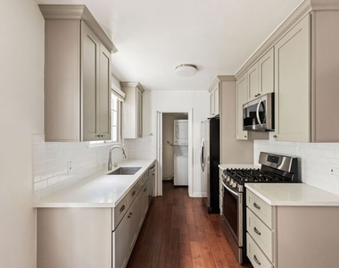 1054 S Stanley Avenue - Photo Thumbnail 5
