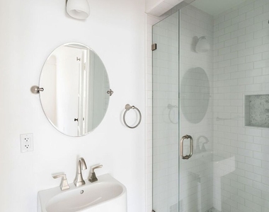 1054 S Stanley Avenue - Photo Thumbnail 11