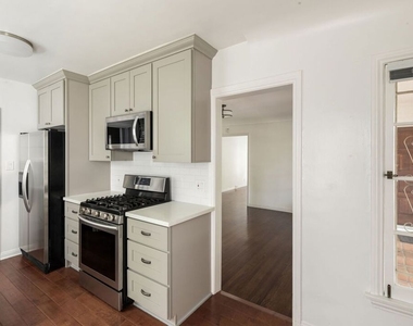 1054 S Stanley Avenue - Photo Thumbnail 6
