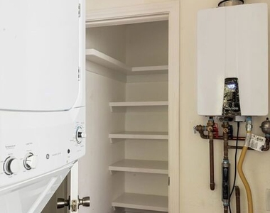 1054 S Stanley Avenue - Photo Thumbnail 8