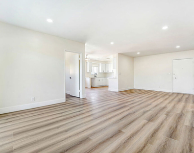 8208 Romaine Street - Photo Thumbnail 1