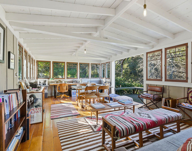 2049 Oakstone Way - Photo Thumbnail 16