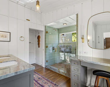 2049 Oakstone Way - Photo Thumbnail 8