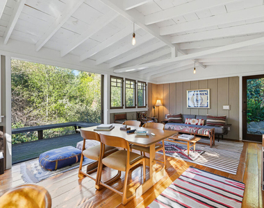 2049 Oakstone Way - Photo Thumbnail 17
