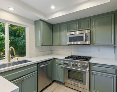 6515 Dume Drive - Photo Thumbnail 9