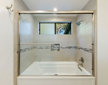 6515 Dume Drive - Photo Thumbnail 17