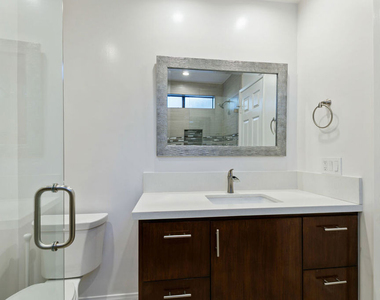 6515 Dume Drive - Photo Thumbnail 20