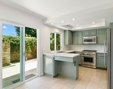 6515 Dume Drive - Photo Thumbnail 1