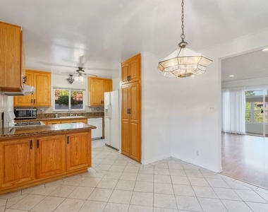 2648 Range Road - Photo Thumbnail 5