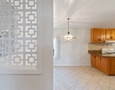 2648 Range Road - Photo Thumbnail 4