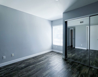 9939 Topanga Canyon Boulevard - Photo Thumbnail 21