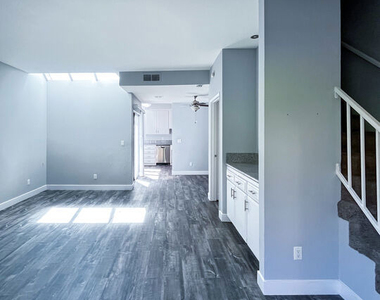 9939 Topanga Canyon Boulevard - Photo Thumbnail 4