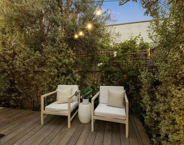 7416 Rosewood Avenue - Photo Thumbnail 22