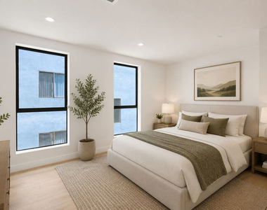 1434 N Poinsettia Place - Photo Thumbnail 4