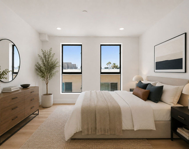 1434 N Poinsettia Place - Photo Thumbnail 7