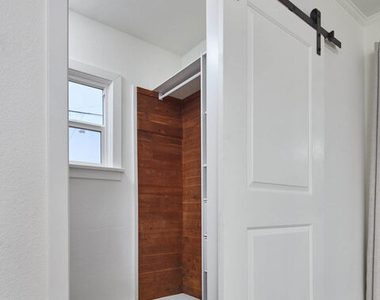 2904 W 81st Street - Photo Thumbnail 19
