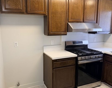 2809 Montrose Avenue - Photo Thumbnail 17