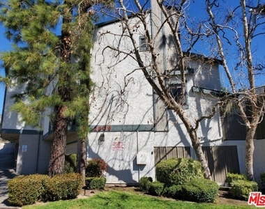 2809 Montrose Avenue - Photo Thumbnail 1