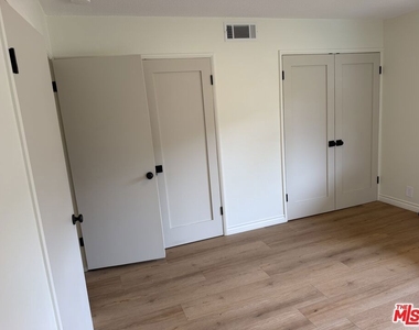 970 Palm Avenue - Photo Thumbnail 7
